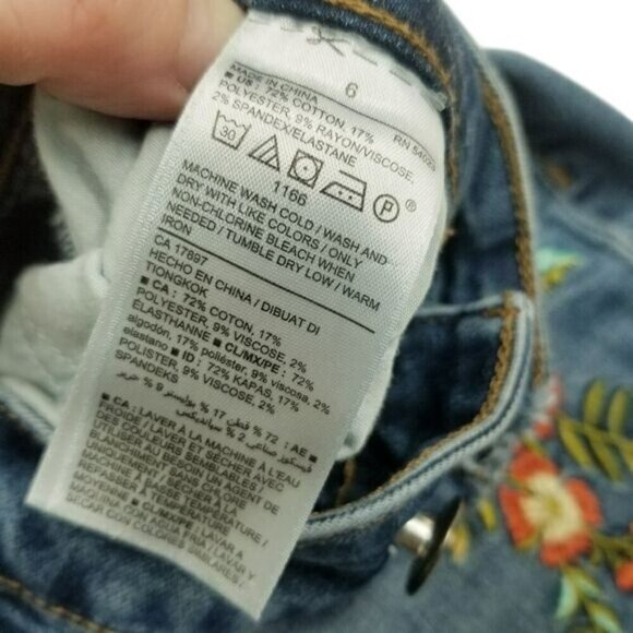 Old Navy Rockstar Mid-Rise Embroidered Floral Skinny Jeans Womens 6 Blue Denim - Picture 16 of 16